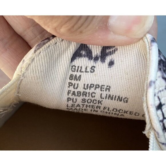 Steve Madden Gills Womens 8M Snake Print Platform Slip on Sneakers Leather Shoes - Picture 16 of 16